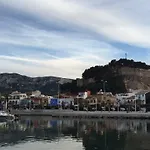 Rey-piscina 公寓