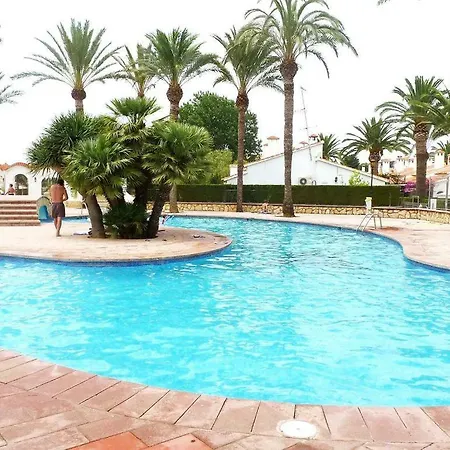 Rey-piscina Apartment
